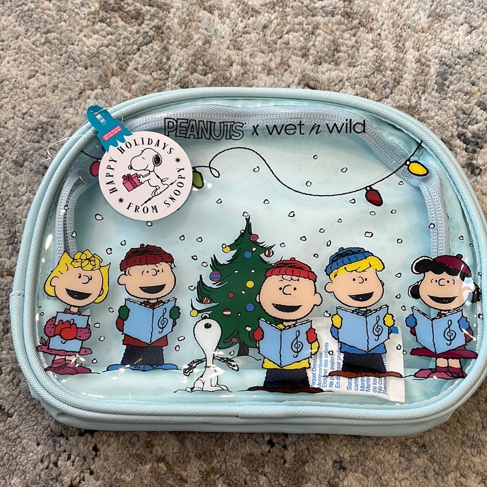 Peanuts x Wet n wild holiday makeup bag